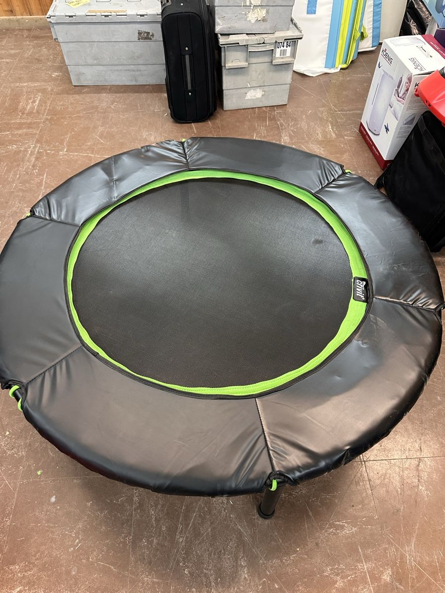 Trampolines: Trampolin – D'occasion à Riehen par Hamohaustechnik 1