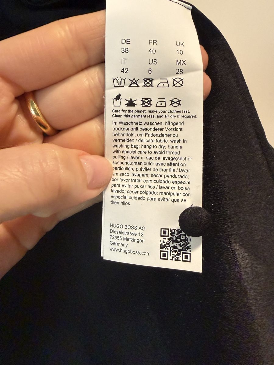 Hugo Boss Camicette: Schwarze Hugo Boss Bluse – Nuovo (secondo la descrizione) da Luzern venduto da Itsclaire 2