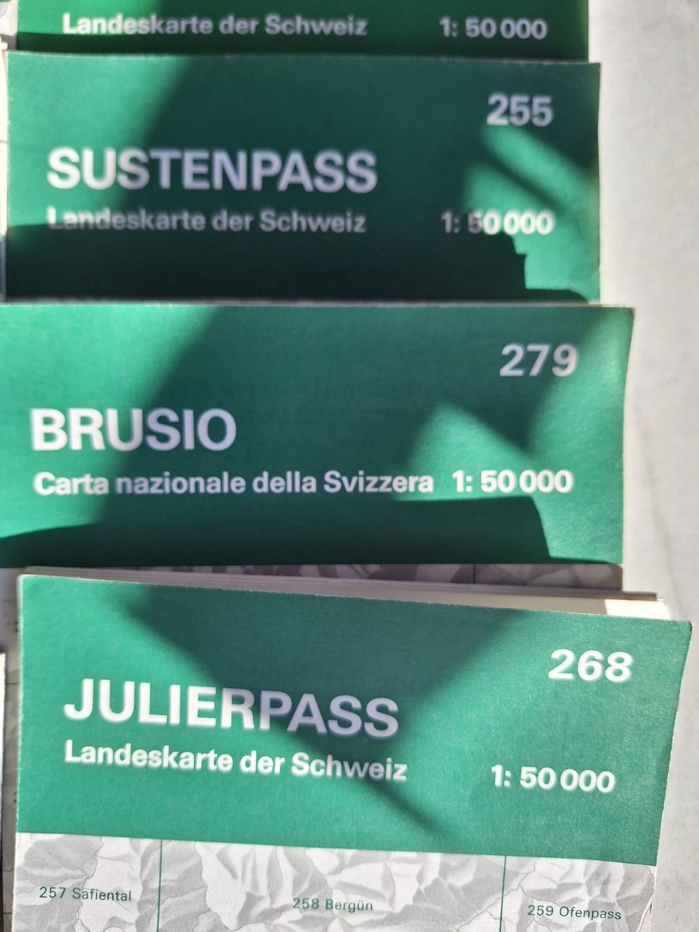 Landkarten & Atlanten: 21 STK LANDESKARTEN -- 1: 50'000 – Gebraucht aus Huttwil von Kunterbuntli 2