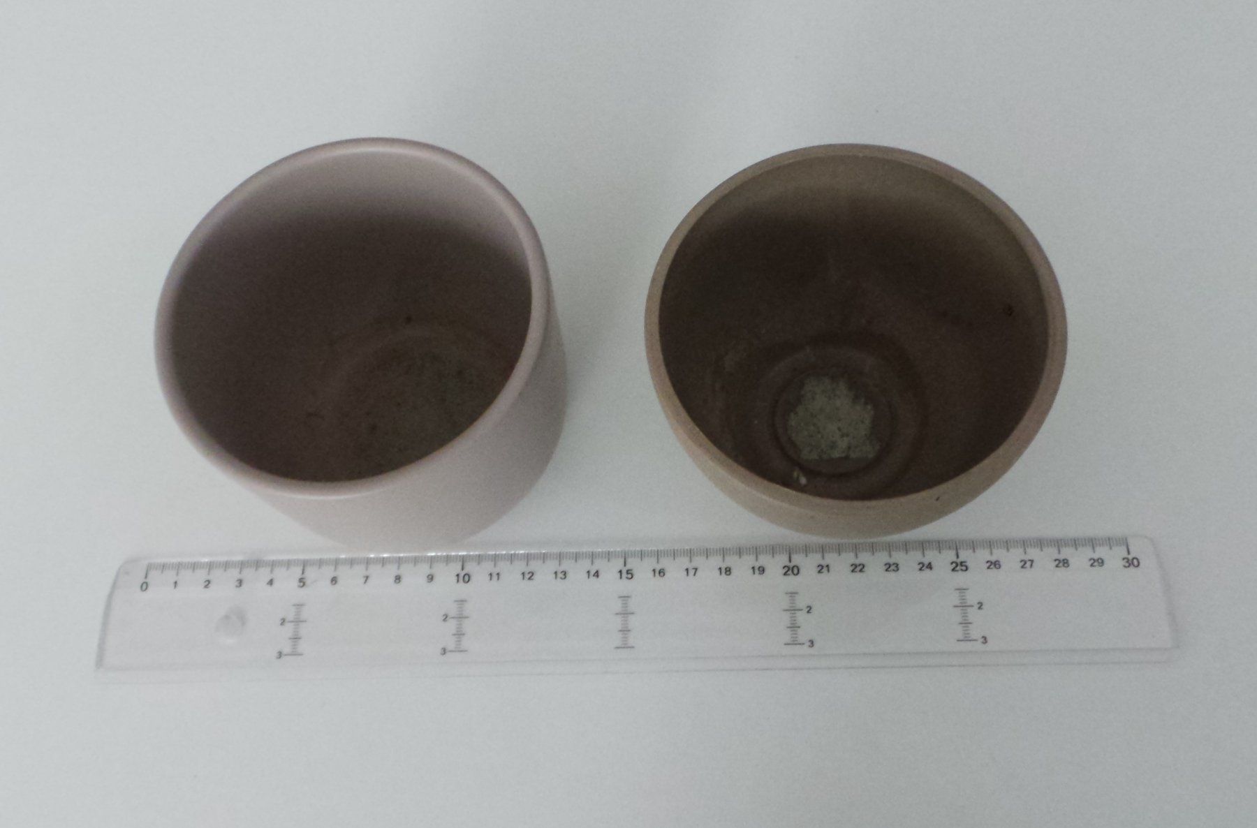 Pots de fleurs: 2 kleine Übertöpfe – Neuf (Voir description) à Flamatt par Tattoo18 1