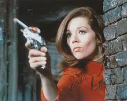 Diana Rigg (1938-2020) - orig. sign. Großfoto