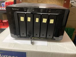 NAS Server Synology DS1512+ ungetestet 