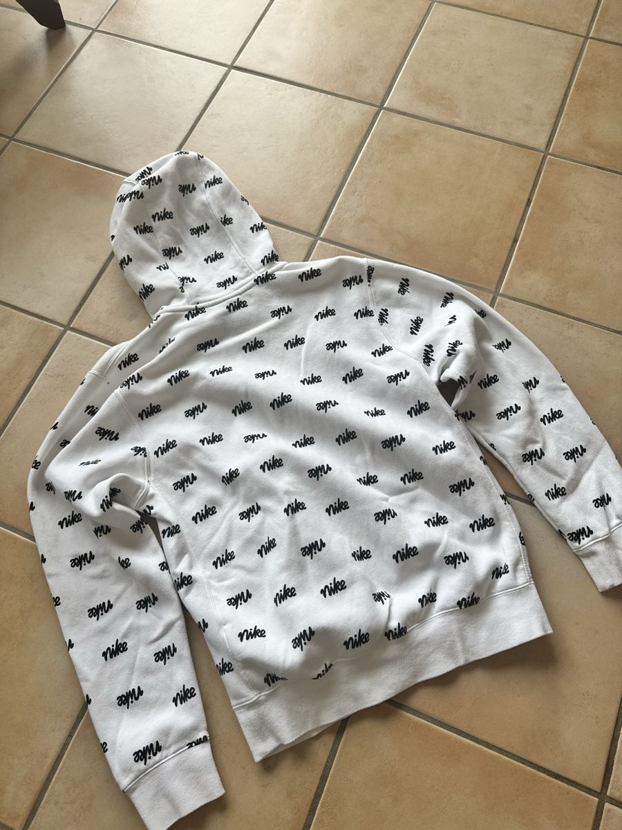 Nike Maglioni & Felpe: Pull Nike blanc – Usato da Lonay venduto da nei_79jc 2