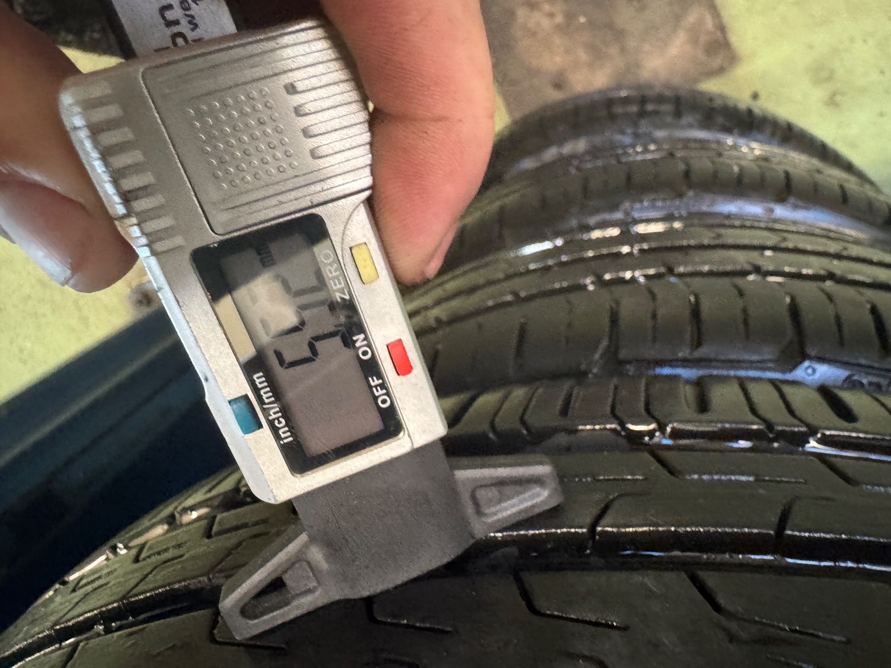 Continental Pneus & Roues: 185/60R15 – D'occasion à Widen par Dinero02 3