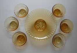Glasschüssel 23 cm und 6 kleine Schalen 10.5 cm, Mid Century