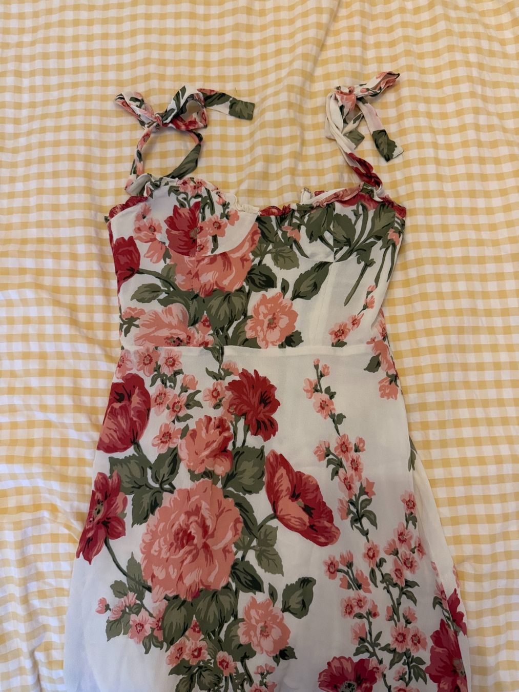Reformation Vestiti: Robe midi Reformation – Usato da Geneve venduto da Salomevergne 2