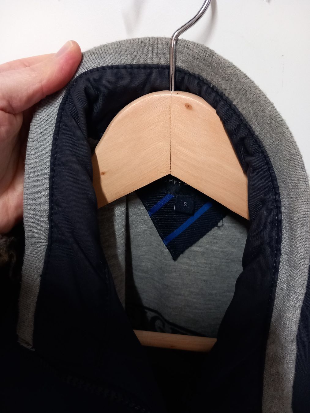 Tommy Hilfiger Giacche: Leichte Jacke Tommy Hilfiger Gr.S, marine – Usato da Gwatt (Thun) venduto da umwelt-brocki 5