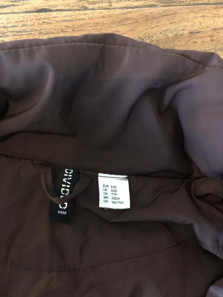 H&M Jacken: Daunenjackte. H&M. Braun Gr. XXS-S. – Gebraucht aus Zürich von Sunnyflower97 5