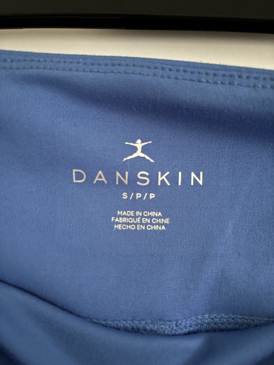 Skins Leggings: DANSKIN Sporthose blau Grösse S – Usato da Bülach venduto da Karuna 1