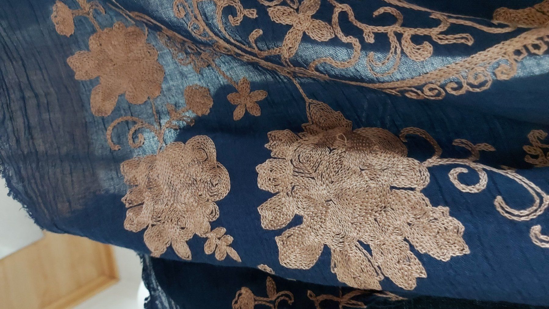 Foulard & Sciarpe: Capris Schal/ Foulard Blau – Usato da Nebikon venduto da Draga25 1