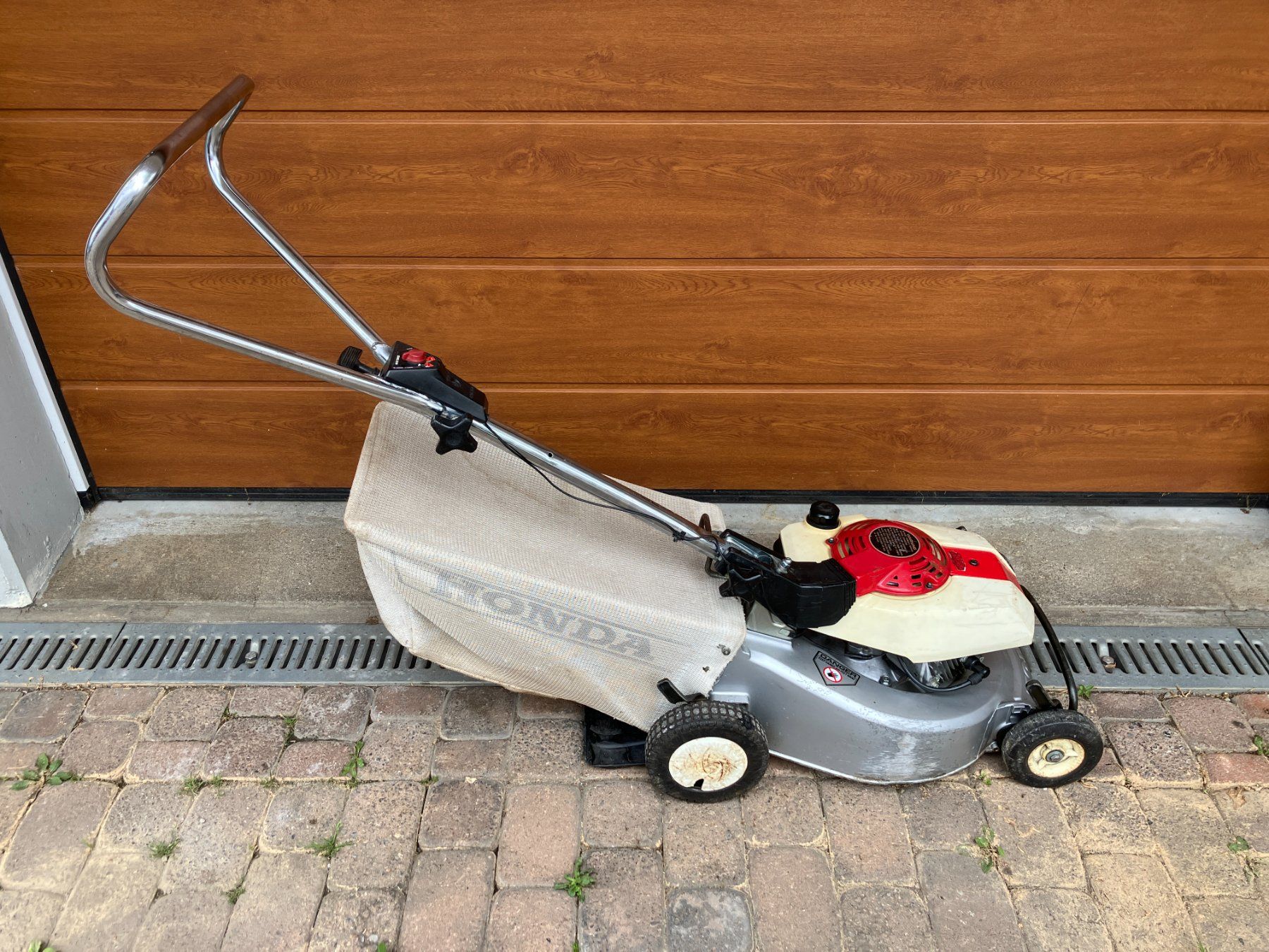 Honda Tagliaerba: Rasenmäher Honda HR 17 – Difettoso da Lenk im Simmental venduto da Jrg7410 1