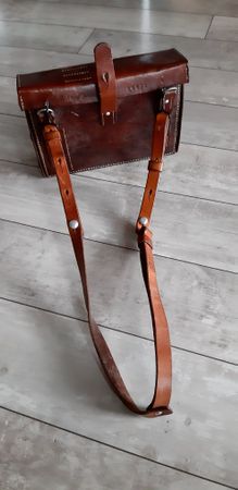 Schweizer Militärtasche  -  Sanitätstasche  -  Leder vintage