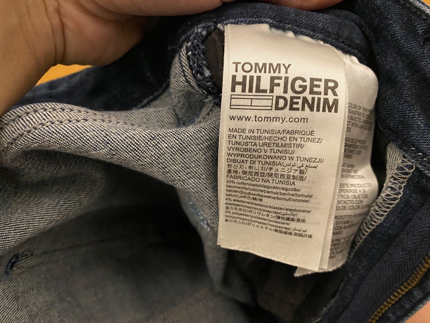 Tommy Hilfiger Jeans: Tommy Hilfiger Jeans – Nuovo (secondo la descrizione) da Zürich venduto da del_gdm2 5