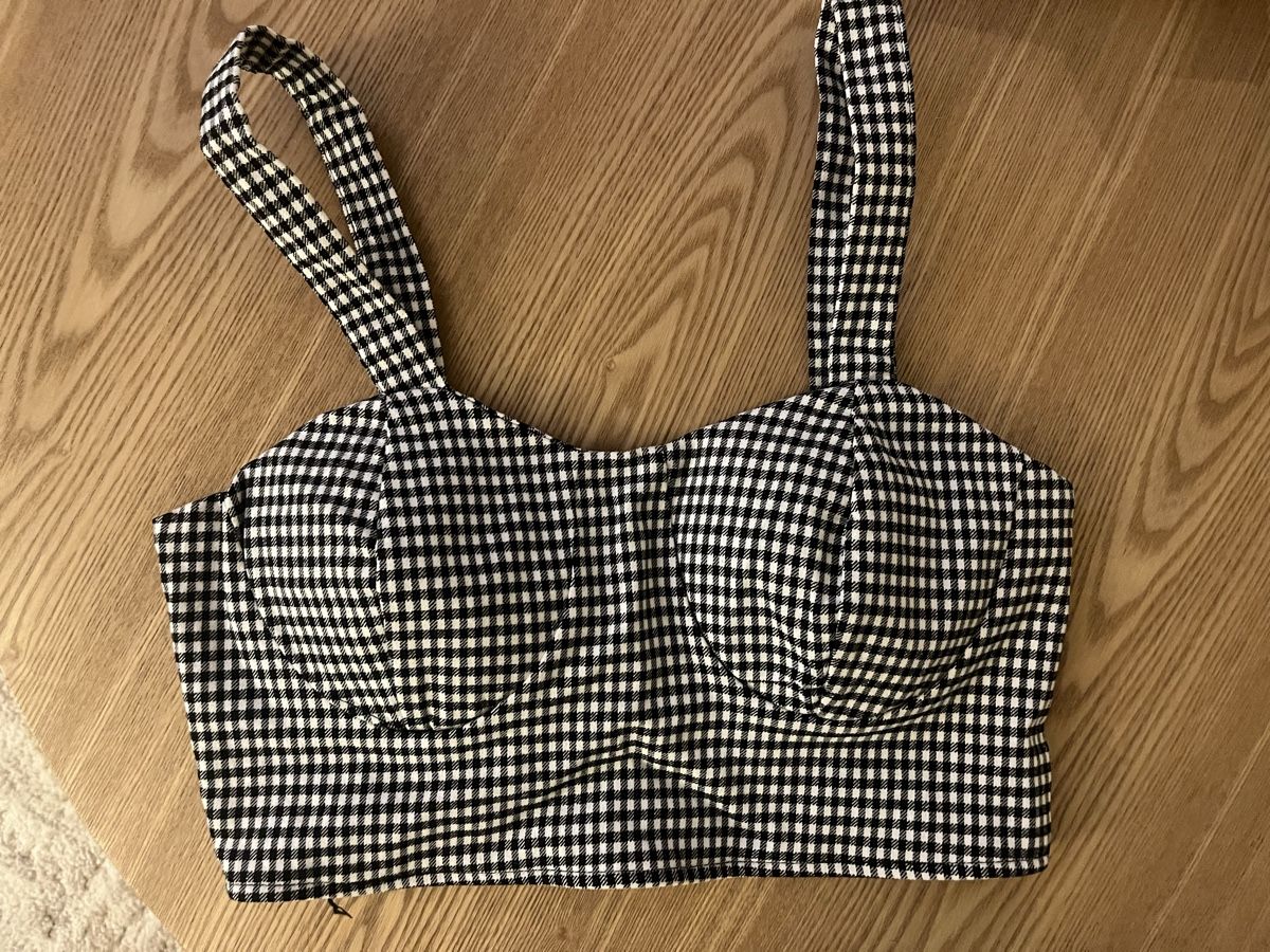 Lotti di vestiti: Zweiteiler, Rock & Top, New Collection – Nuovo (secondo la descrizione) da Wädenswil venduto da EW94