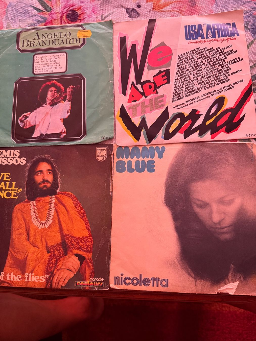 Schallplatten: 38 DISQUES 45 TOURS ORIGINAUX AVEC POCHETTE ORIGINALE – Gebraucht aus genève von GEnumist 1