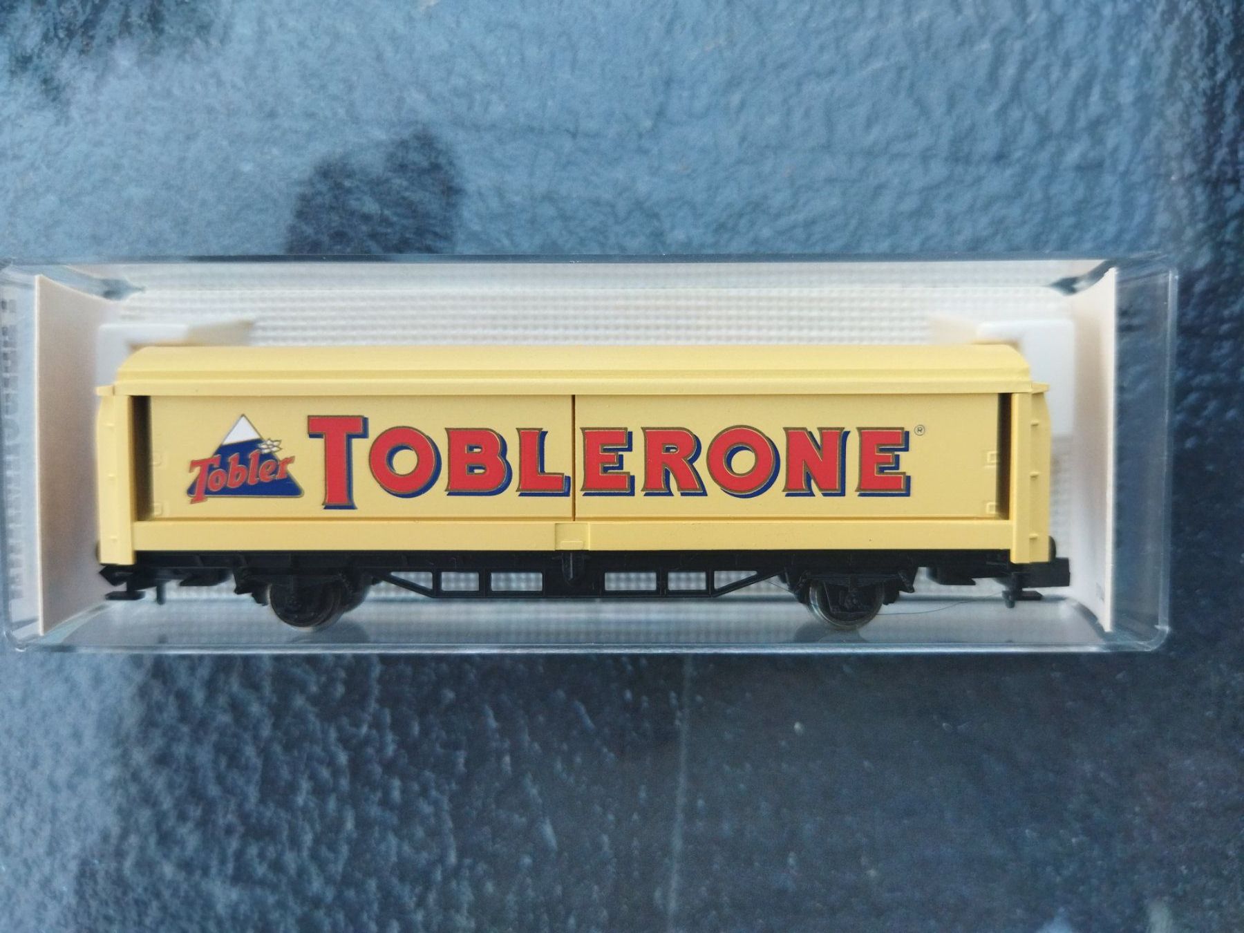 Fleischmann Modellini di ferrovie: Schiebewandwagen "Toblerone" der SBB von Fleischmann N – Nuovo e nell'imballaggio originale da La Chaux-de-Fonds venduto da Hobbymodell