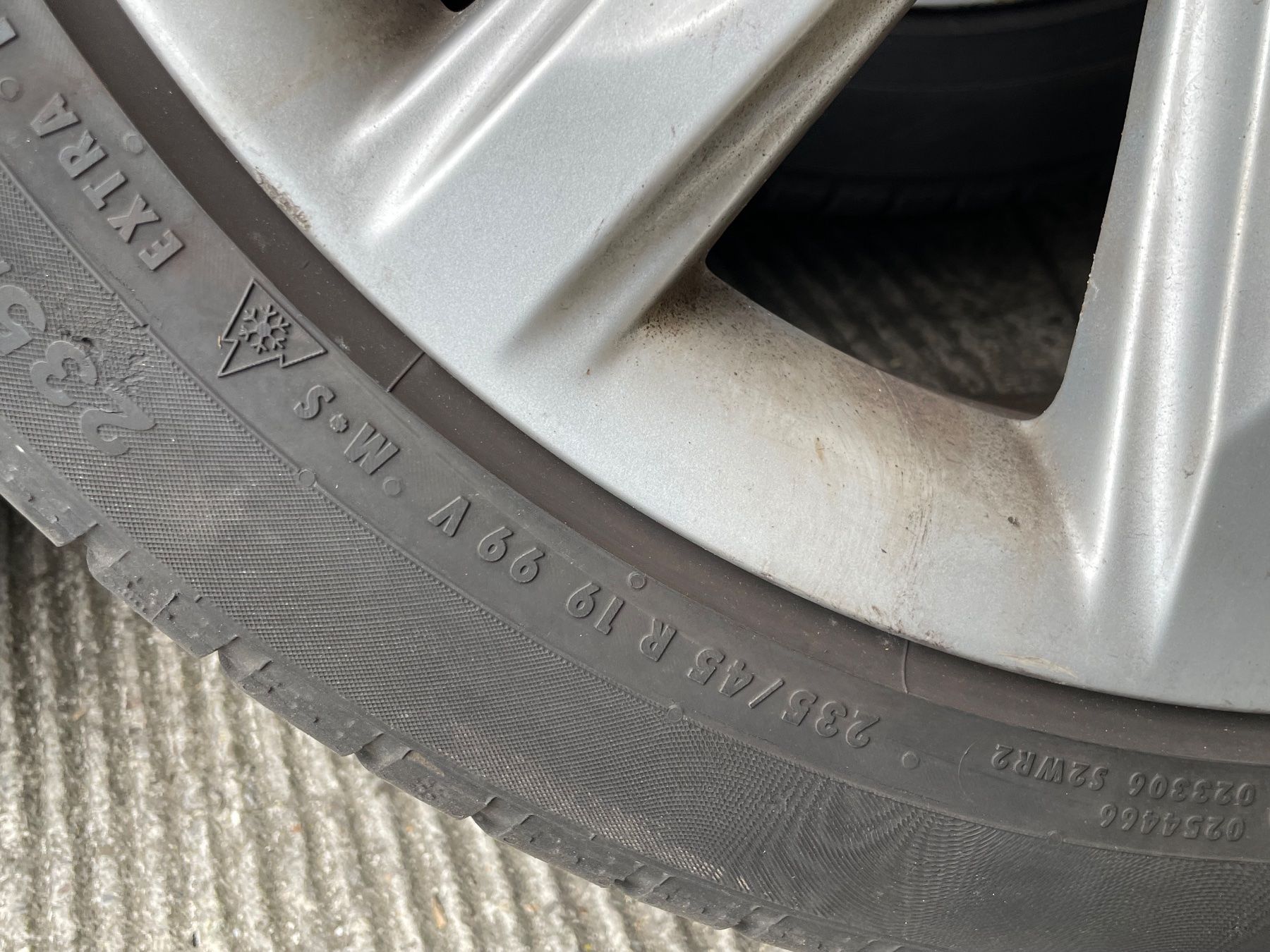 Audi Pneus & Kompletträder: Audi A7 / S7 4G  Räder 235/45 R19 – Gebraucht aus Horgen von gogo-30 6