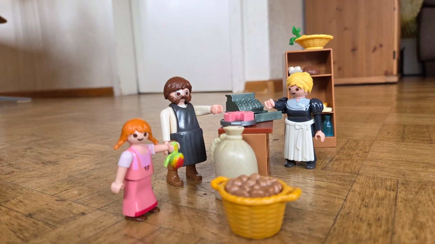 Playmobil Giocattoli: Playmobil 70257 Heidi Dorfladen – Usato da Pontresina venduto da Daniel1984 1