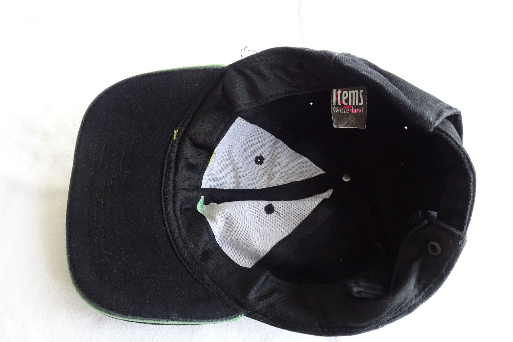 Chapeaux, bonnets & casquettes: Hut schwarz verstellbar – D'occasion à Strengelbach par schmetterling20 1