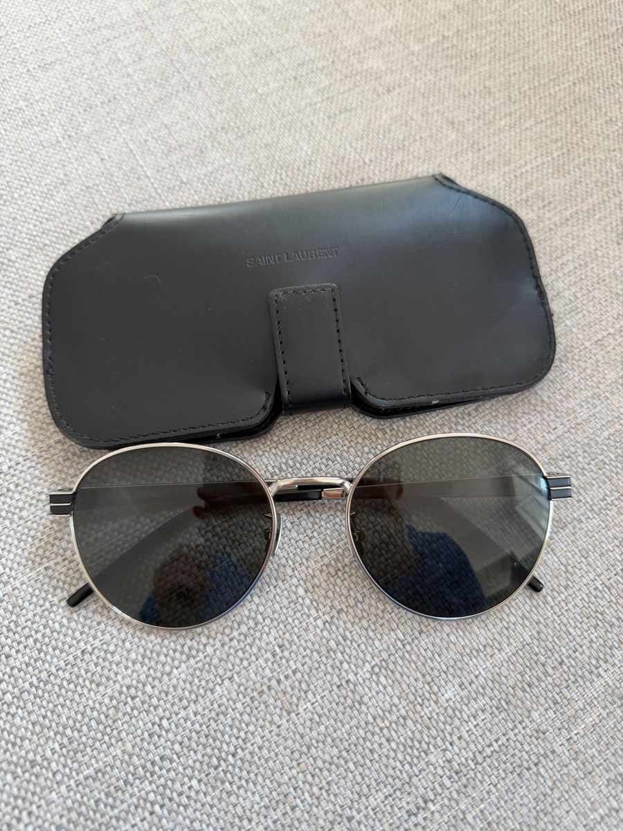 Saint Laurent Occhiali & Lenti: Yves Saint Laurent sunglasses – Usato da Zollikon venduto da ele_7bmr