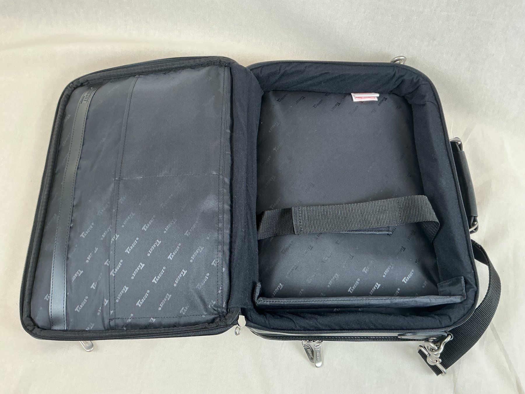 Targus Taschen: TARGUS Business / Laptop Tasche – Gebraucht aus Richterswil von Restwert_Richterswil 6