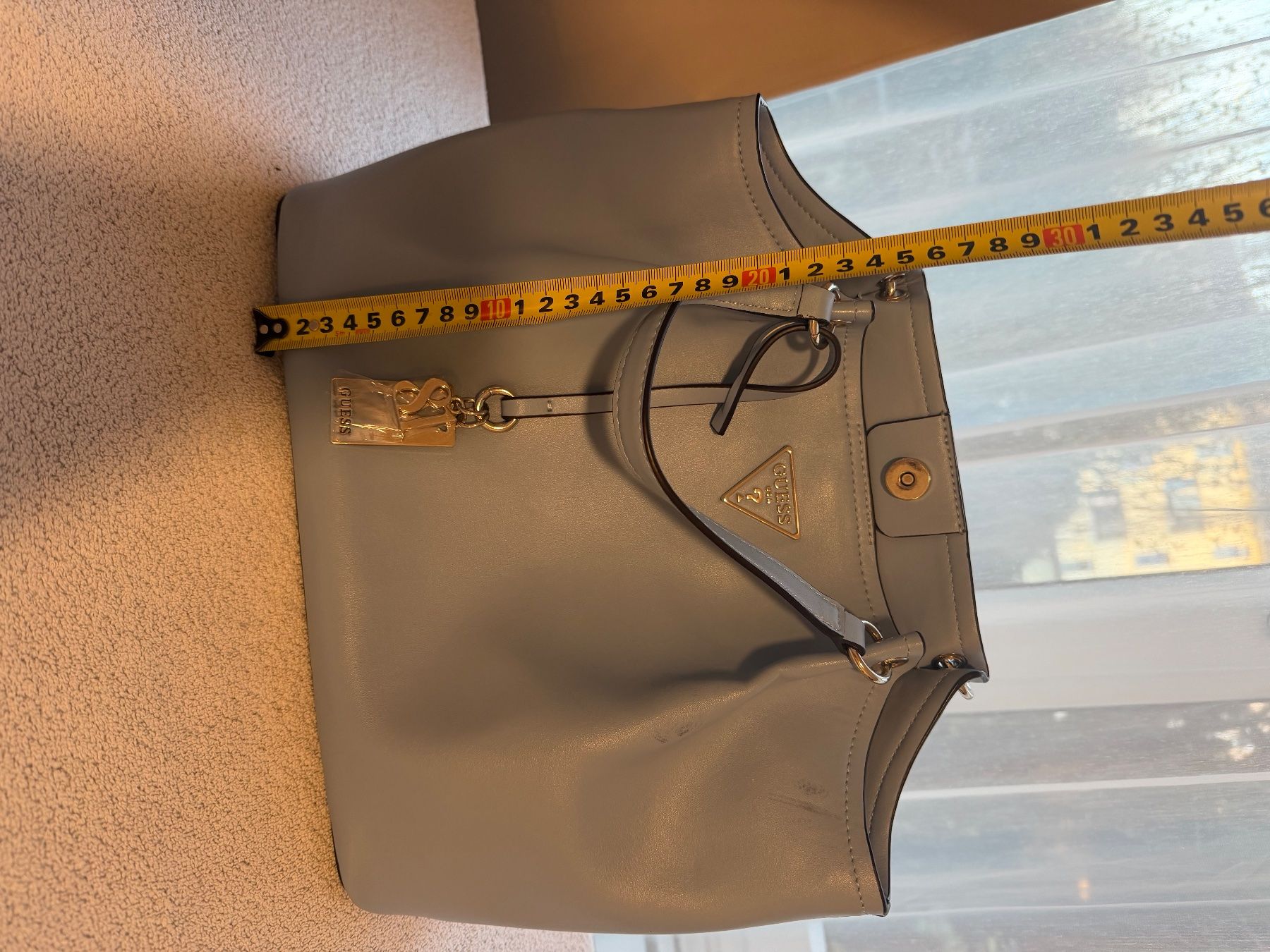 Guess Taschen für Damen: 👜 Guess Tasche – Neu (gemäss Beschreibung) aus Bülach von VP7773 7