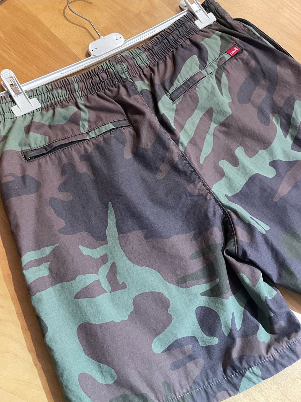 Levi's Pantaloni: LEVI'S CAMO SHORTS SZ: M – Usato da Cortaillod venduto da Stay_Alive_vintage 3