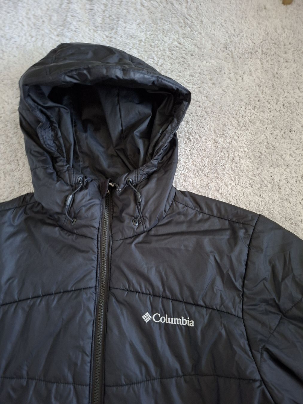 Columbia Jacken: Veste Columbia noire taille M  – Gebraucht aus Renens VD von ser_j2fn 1