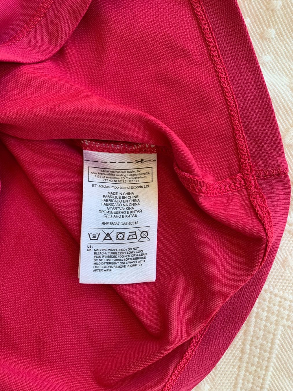 Adidas T-Shirts: Adidas Sport-T-Shirt – Neu (gemäss Beschreibung) aus Zürich von p_q7q_nichtraucher 2