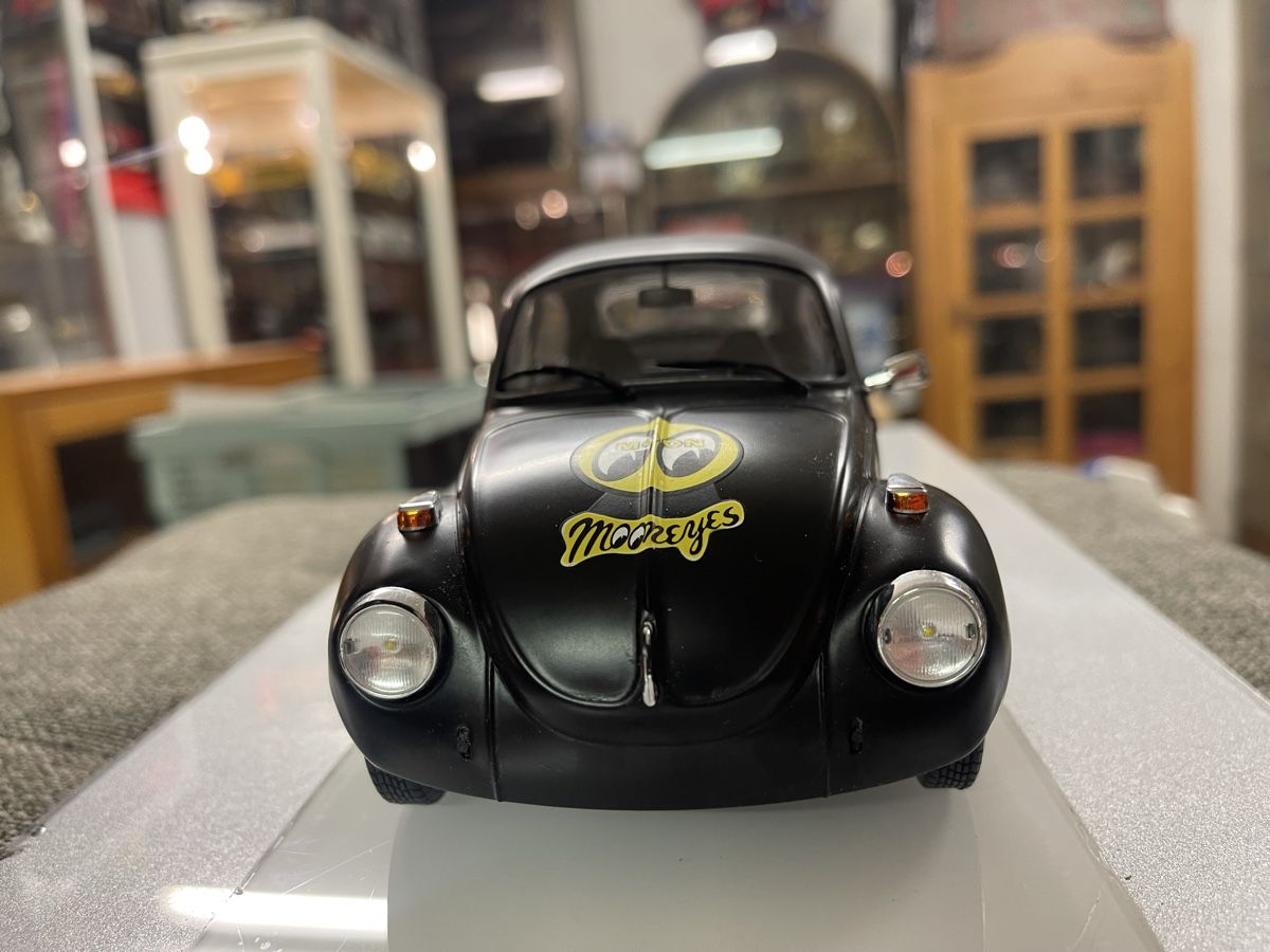 Solido Modellautos: VW Käfer 1303 "Mooneyes" Soittec, 1:18, Top Einzelstück! – Gebraucht aus Siebnen von speedy63 2