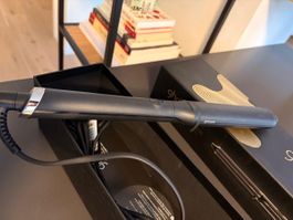NEU!  GHD Curve Wand Classic Wave