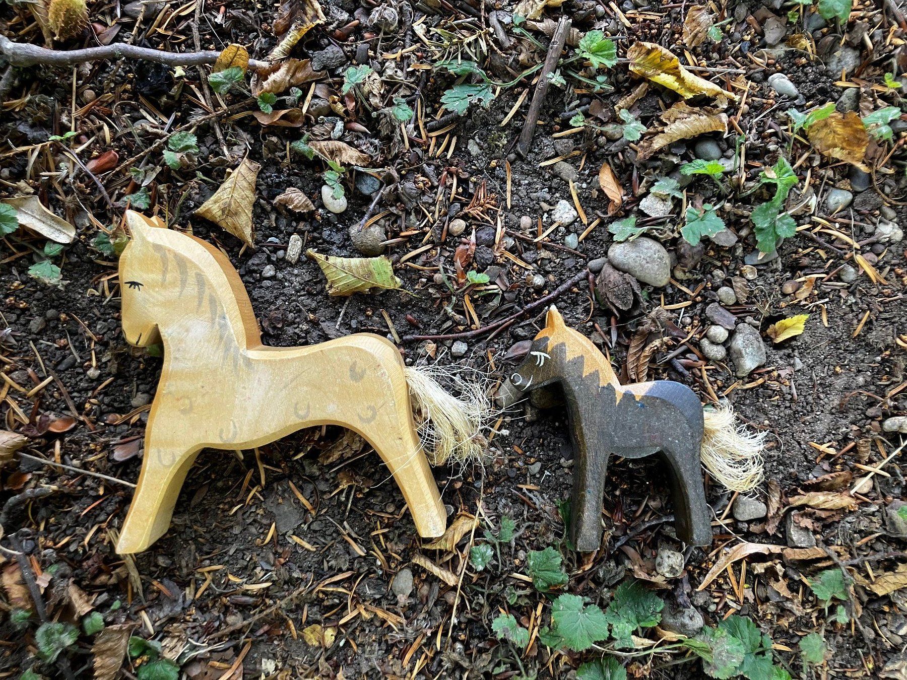 Ostheimer Spielzeuge: Bauernhof-Set - Original Ostheimer Spielfiguren – Gebraucht aus Gockhausen von log_j858 2