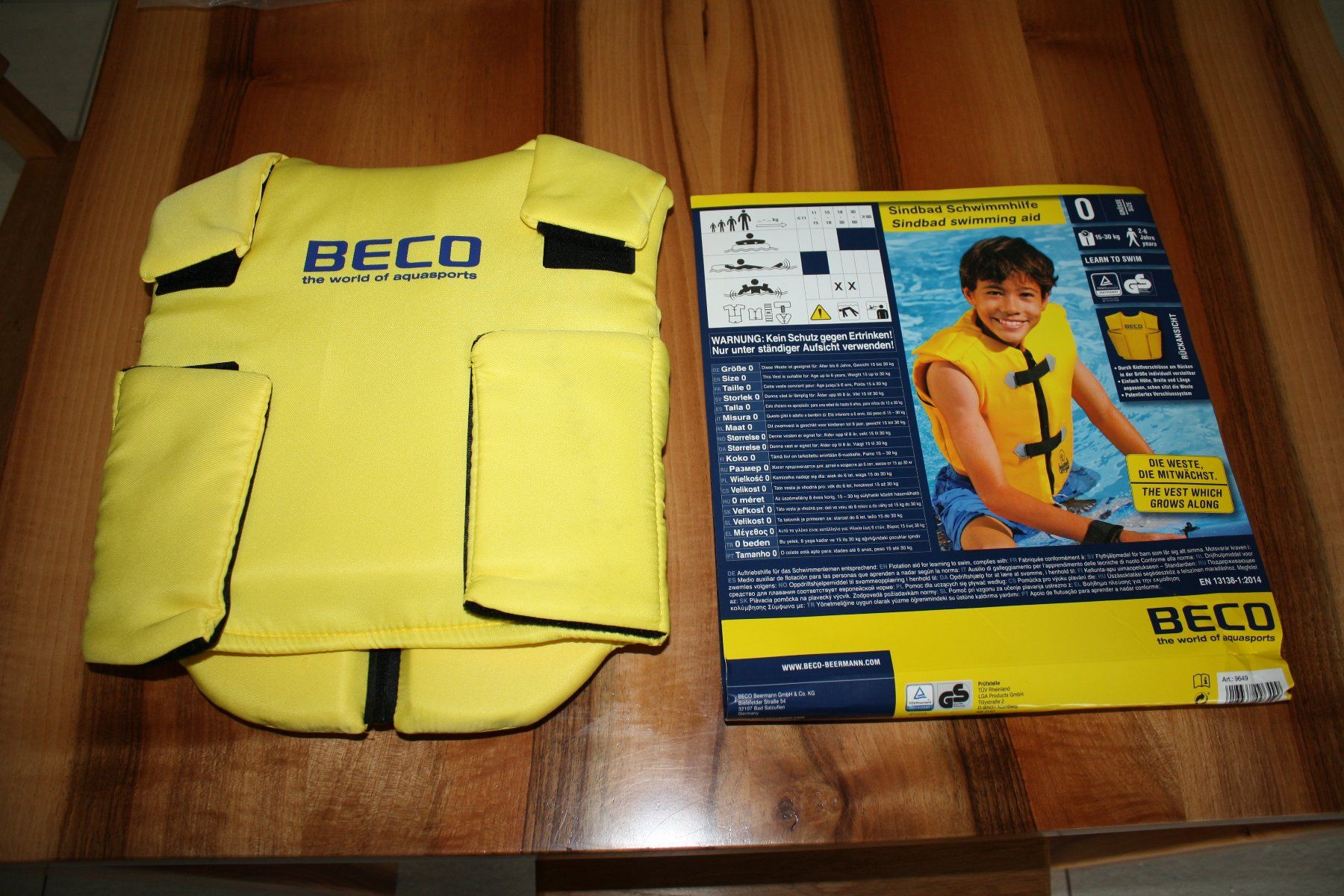 Gilets de sauvetage: Schwimmweste – Neuf avec emballage d'origine à Buchrain par Donatello4