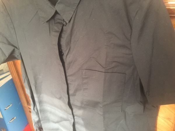 La Redoute Blusen: ESSENTIEL LA REDOUTE CHEMISIER NOIR – Gebraucht aus Bernex von eunicefitz 2