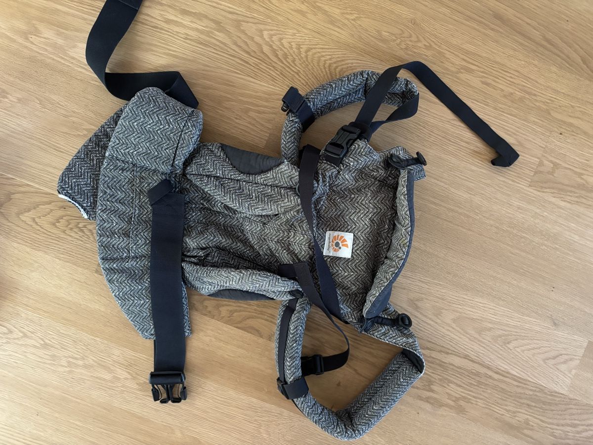 Ergobaby Marsupi portabebè: Ergobaby Baby- & Kindertrage – Usato da Spiegel b. Bern venduto da _popi_ 1