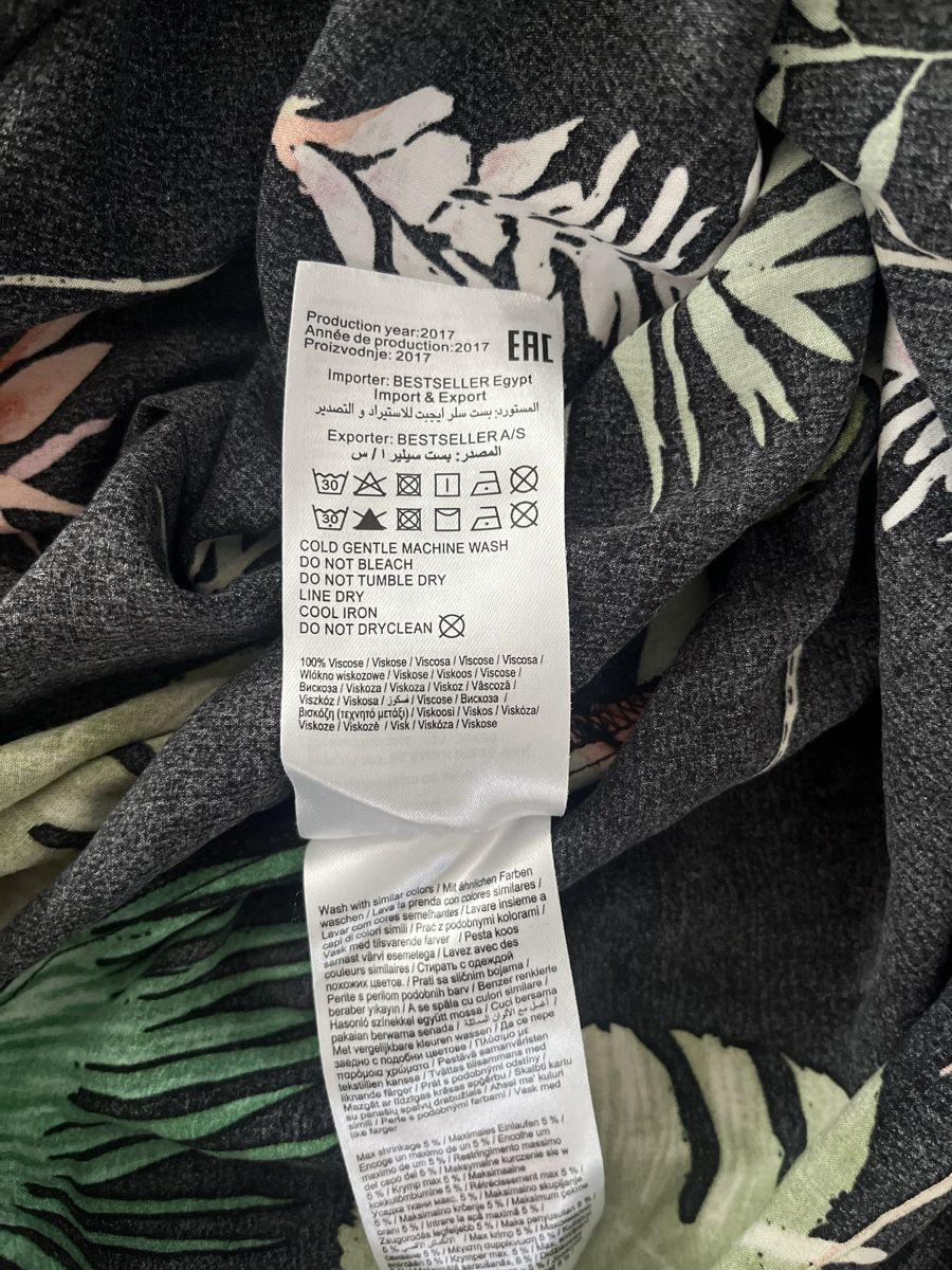 Lotti di vestiti: Vier Sommerkleider Grösse 38 – Usato da Bern venduto da jimyhendrix 6