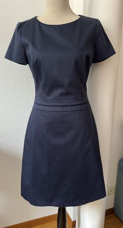 Robe fourreau HUGO BOSS, bleu marine, taille 36