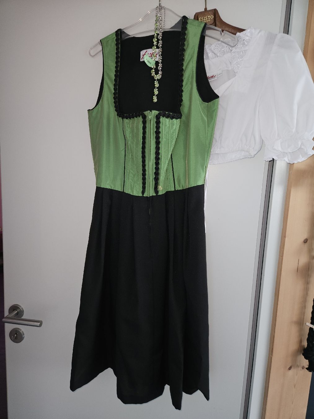 Kleider: Dirndl – Gebraucht aus Bühler von lh412