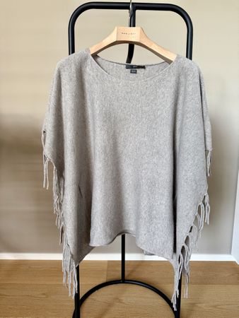 Brax Poncho beige mit Fransen Grösse 36/38
