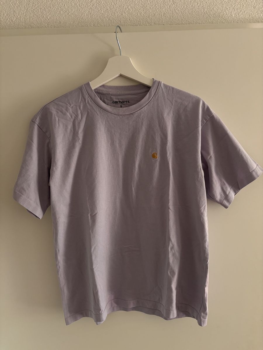 Carhartt T-shirt: Carhartt T-Shirt hellviolett – Usato da Lausen venduto da Claudj1