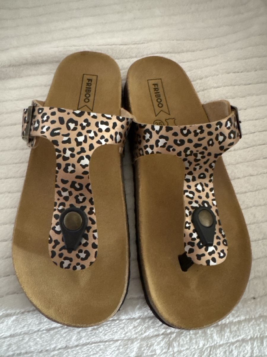 Friboo Chaussures filles: Sandales type Birkenstock – Neuf (Voir description) à Bernex par Girafe18 1
