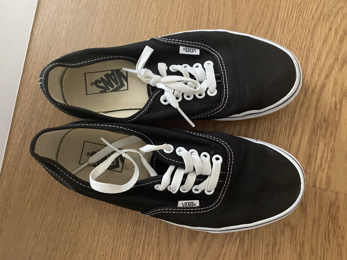 Chaussures hommes: Vans Schwarz – D'occasion à Luzern par oli_6x2r