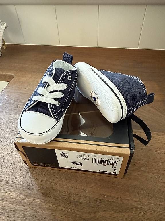 Converse Scarpe per ragazzi: Neue Baby Converse Gr. 18 – Nuovo e nell'imballaggio originale da Seltisberg venduto da annalena1989