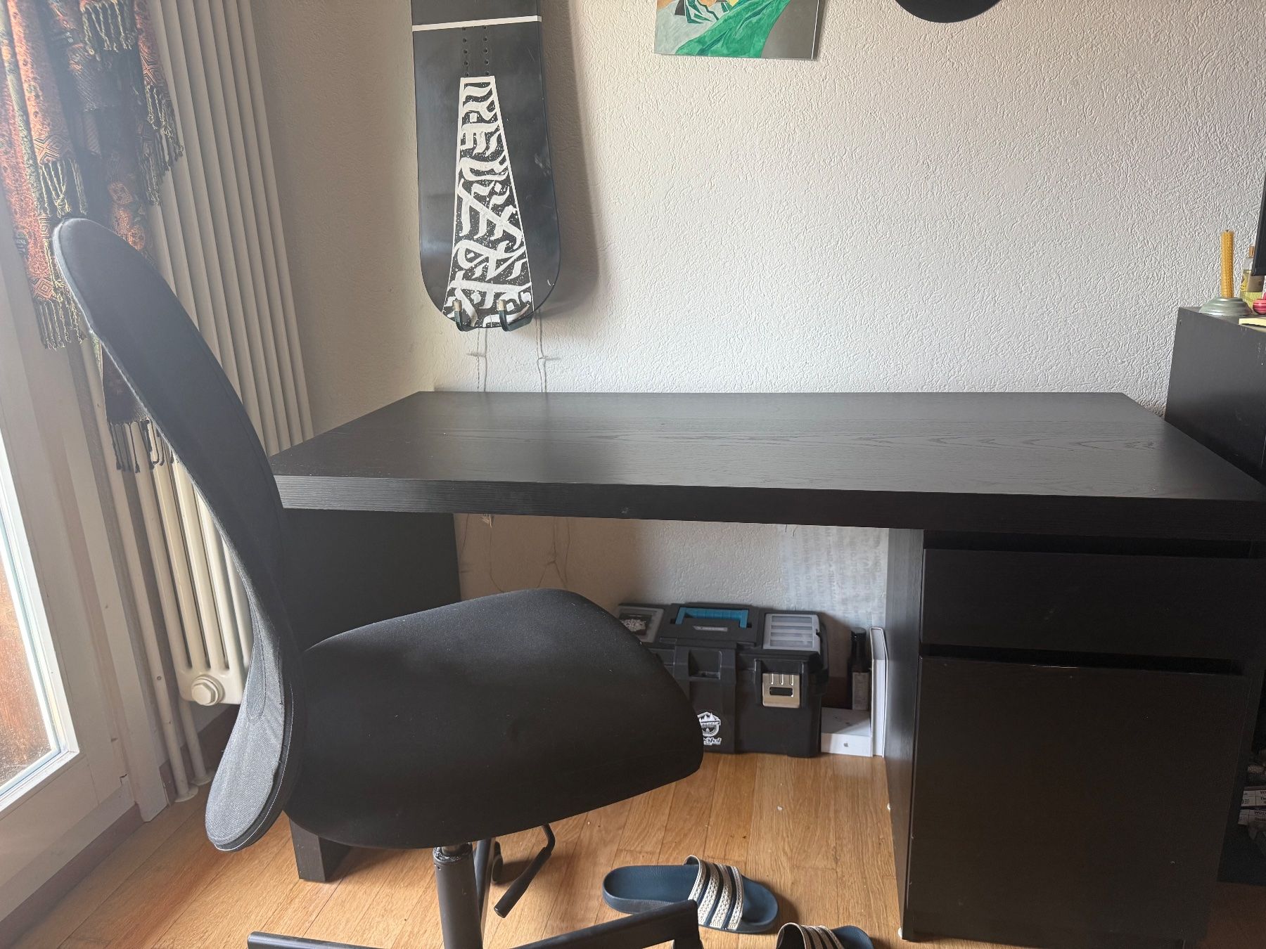 Bureaux: Bürotisch mit Stuhl – D'occasion à Köniz par dav_c9m5