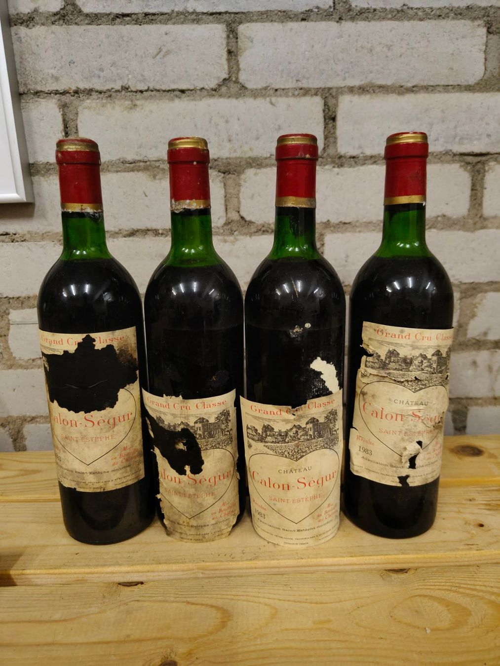 Vino: 4x 1983 Château Calon-Ségur – Nuovo (secondo la descrizione) da Münchenstein venduto da wusmarino