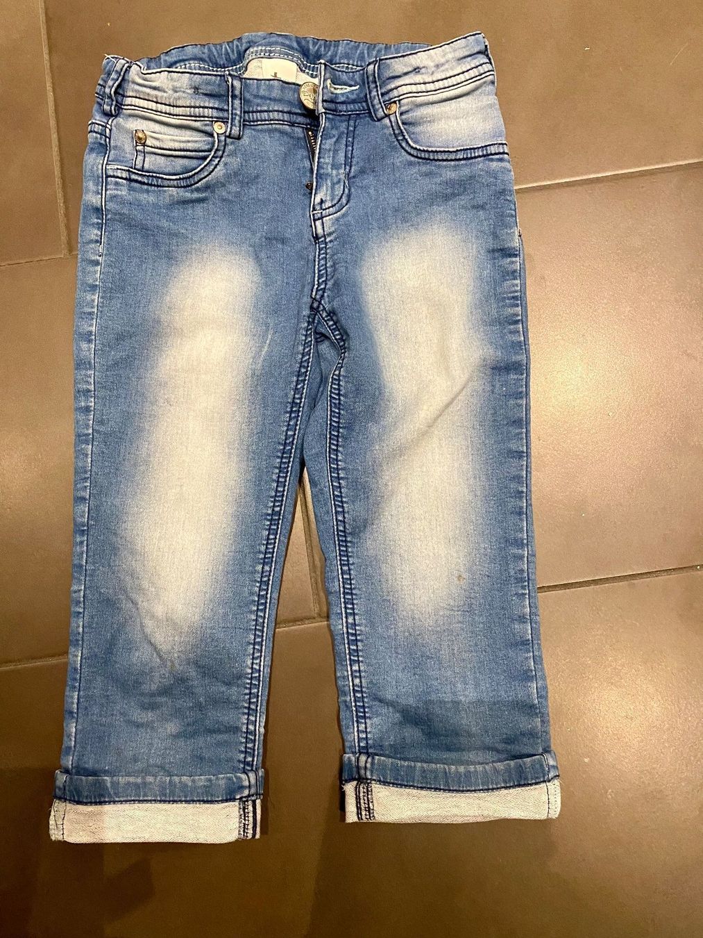 C&A Pantaloni: Coole Jeans 3/4 Länge Grösse 146 – Usato da Fehraltorf venduto da Marlene4 1