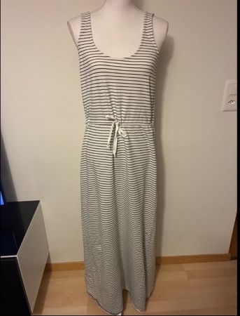 Kleid L