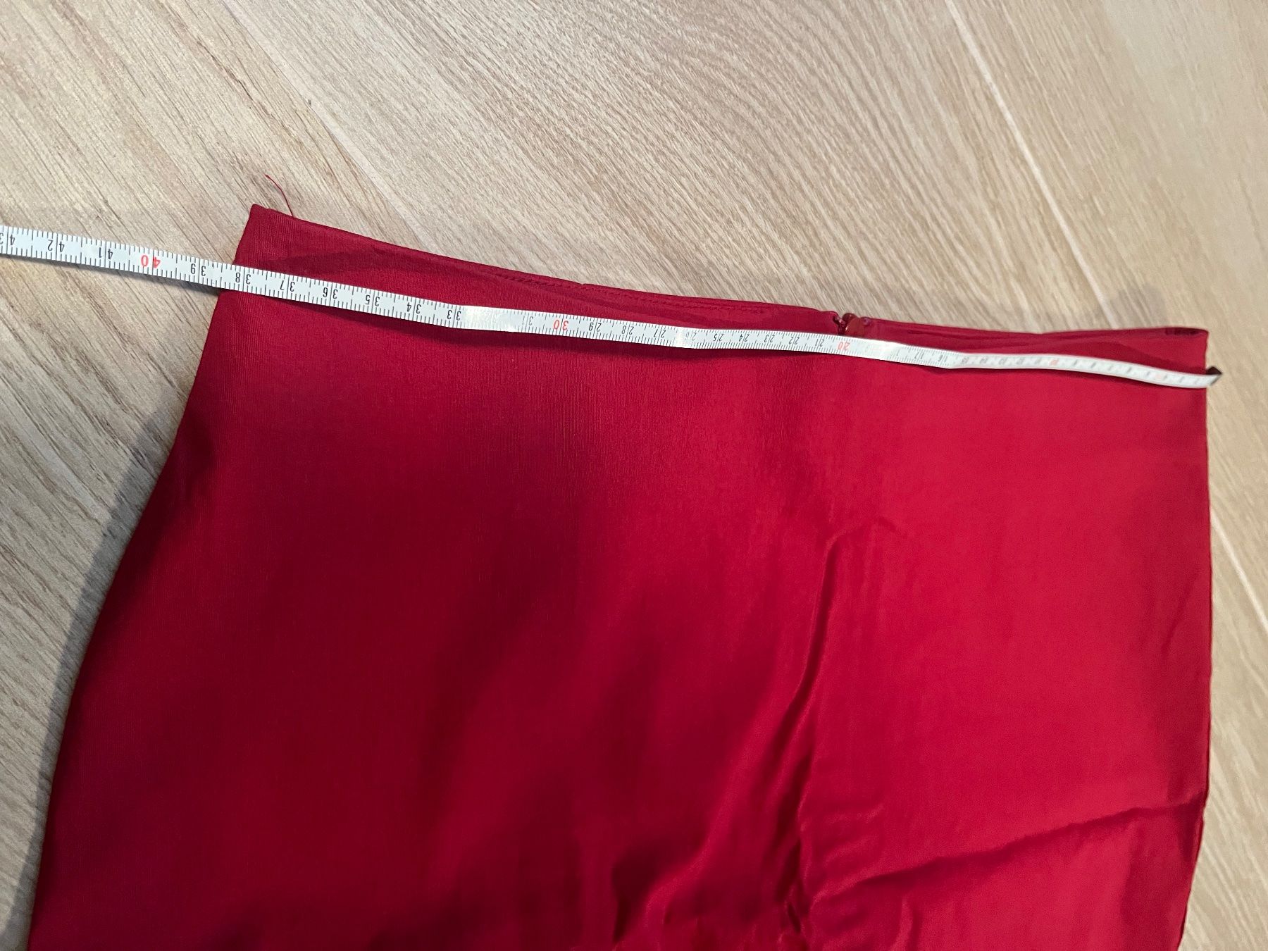 H&M Gonne: roter Minirock, Grösse 36 – Usato da Lugano venduto da sweetyd84 2
