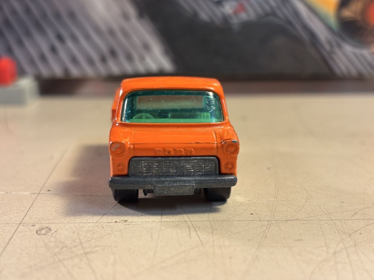 Matchbox Modellini d'auto: Matchbox Ford Transit – Usato da Möriken AG venduto da Classics16 1