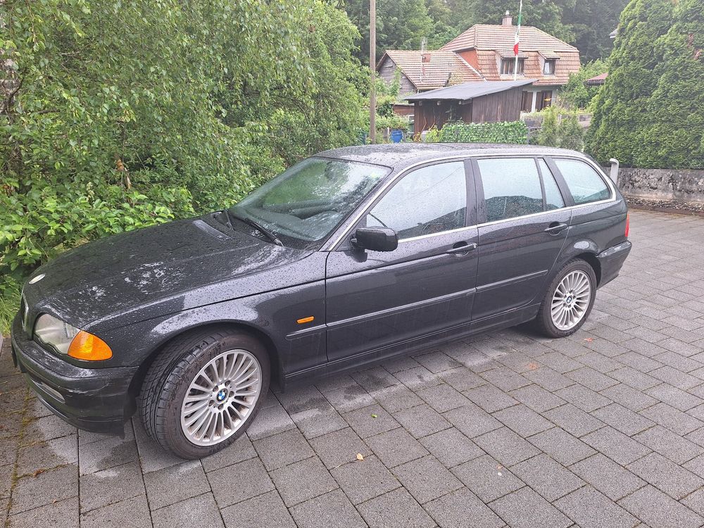 BMW 330xi Touring e46